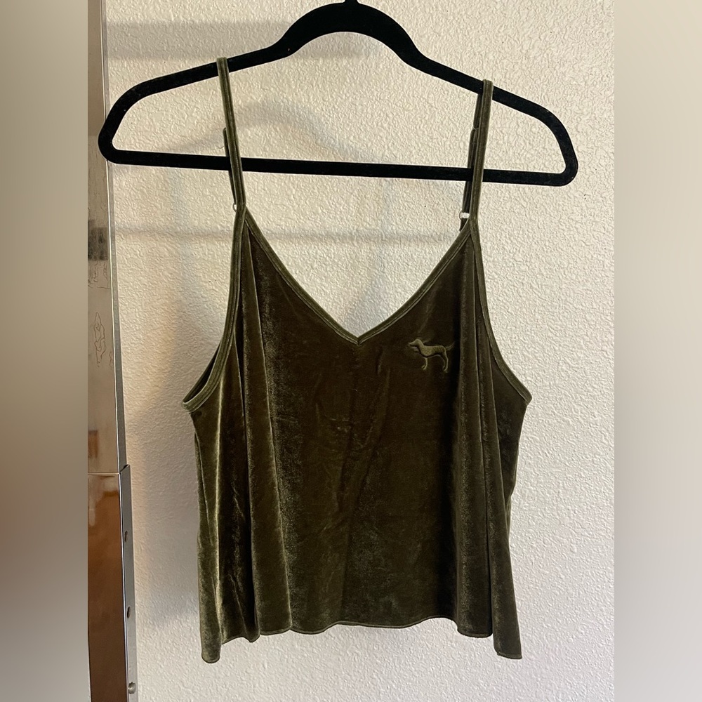 PINK VICTORIA SECRET Olive Green Cropped Tank Topped
